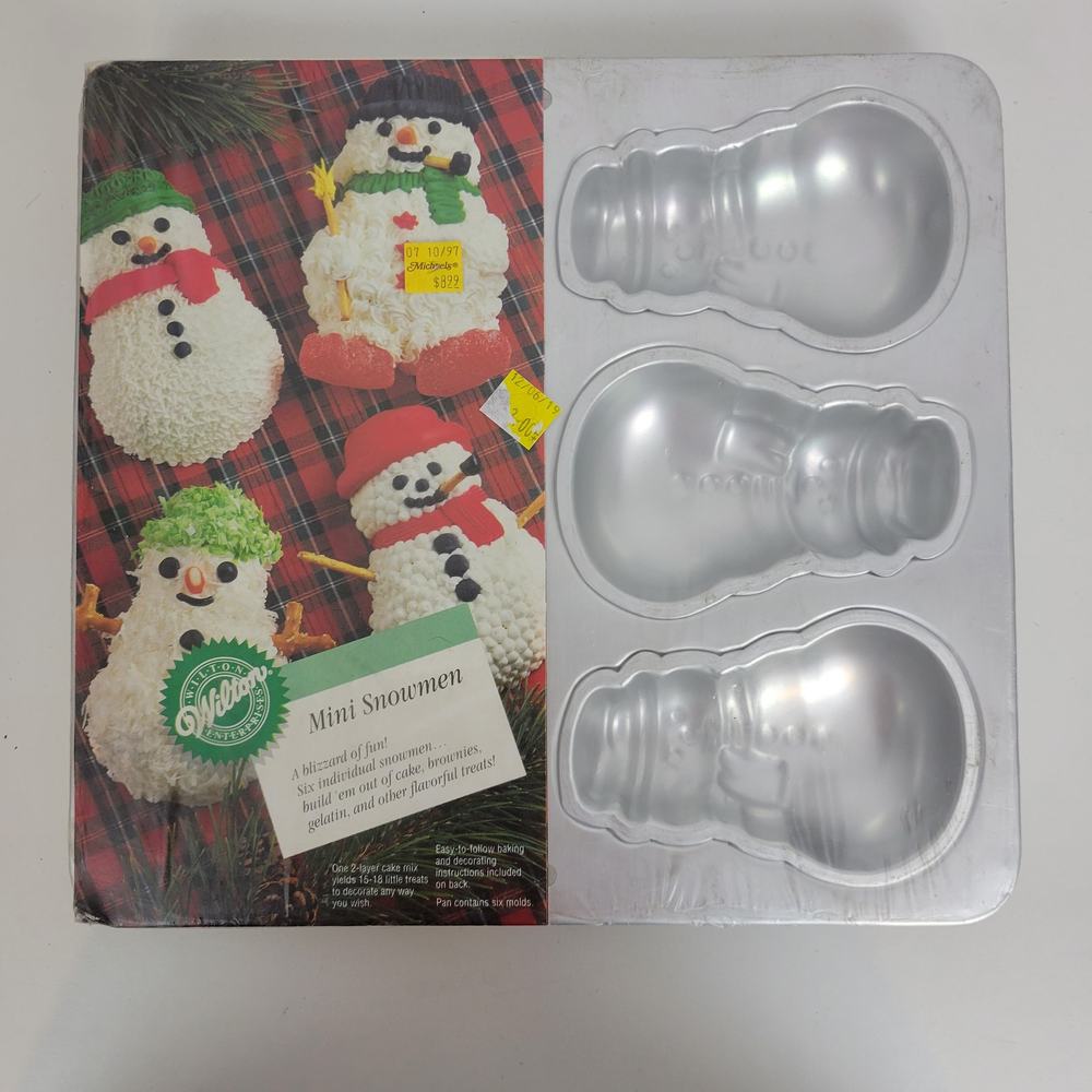 Vintage Bake‎ Ware One Size White Kitchen Baking Snowman Molder NEW